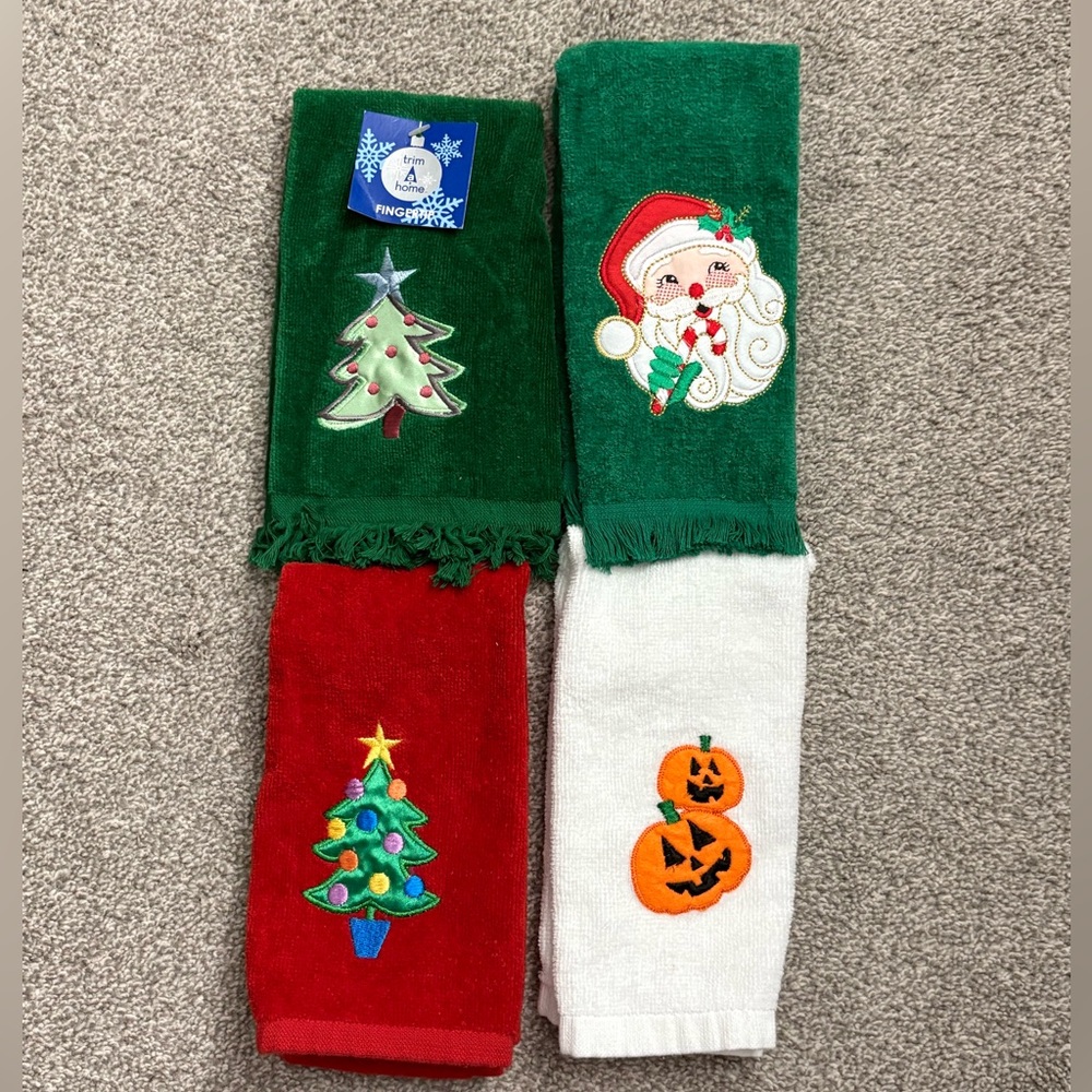 Lot of 4 Holiday Decorative Fingertip Towels EUC Embroidered Christmas Halloween